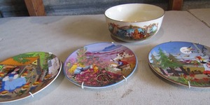 lot 126 image: Fine ivory China by Lenox Disney 2000 Bowl Design is Winnie the pooh, Poole hanger saucers for dcor with Disney imprint of 151 snow white, 149 sleeping beauty, 152 red riding hood qty 3 x$$