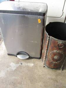 lot 16 image: Metal dcor bathroom trash can, stainless steel foot press lioft top kitchen trash can