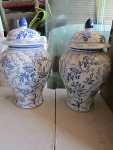 lot 168 image: Covered blue and white ceramic vases dcor qty 2 16 tall per, no name or brand