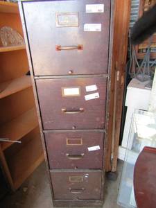 lot 170 image: Shaw-Walker brown 4 draw filing cabinet 52x14x27