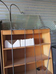 lot 174 image: Sheppards hooks, metal plant fine yard art, small metal either flag holders or plant holders qty 6 pieces