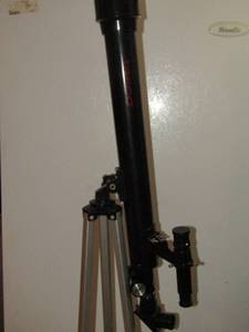 lot 190 image: Tasko T600-50W telescope, New just does not come with packaging, has lense and scope