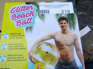 lot 218 image: Glitter Beach Ball qty 1