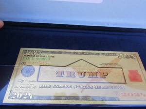 lot 226 image: GOLD Trump Bill  IN CASE NEW