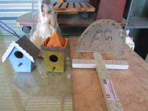 lot 21 image: 3D frosted glass angel dcor, wooden cross 108, 2 small handmade wooden bird houses