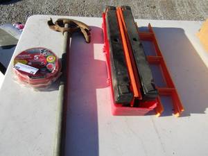 lot 78 image: Set of road reflectors, New pack of diablo 5 sanding disk
