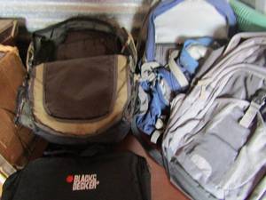lot 106 image: back pack lot and 1 small black & decker tool bag