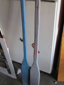 lot 126 image: 2 wooden paddlesoars qty2