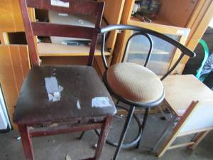 lot 142 image: foldable bar stool seat needs repair, metal bar stool needs repair