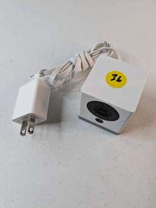 lot 36 image: WYZE CAM INDOOR SMART SECURITY CAMERA MODEL WYZEC1