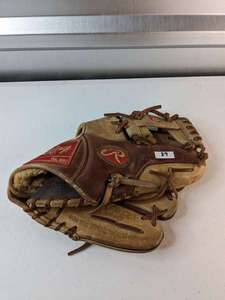 lot 89 image: Rawlings PROS12IC. 11 14 INCH RHT