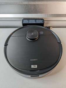 lot 90 image: Ecovacs Robotics Deebot OZMO T8 AIVI Robot Vacuum & Mop Black