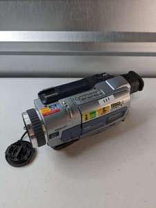 lot 111 image: Sony DCR-TRV530 Digital 8 Camcorder - For Parts