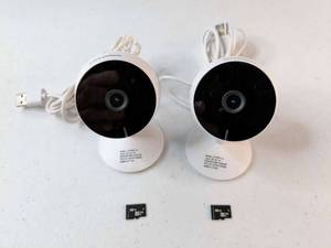 lot 114 image: 2 LaView 1080P HD Pet Camera Mini Indoor Security Camera with Night Vision LV-PWF1-K