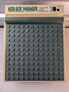 lot 173 image: Medi Rub Massager 2000 Plus MR-3F 2 Speed Vibrating Foot Massager