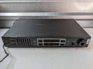 lot 189 image: Vintage KENWOOD KC-105 Stereo Control Amplifier w Built-in EQ