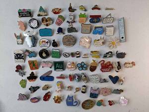lot 289 image: Assorted Lot of Pins