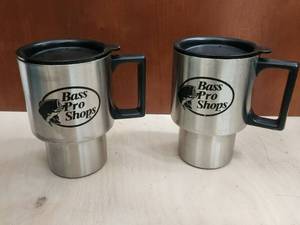 lot 63 image: Selection of 2 Stainless - Bass Pro Shops - coffee cups