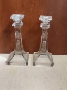 lot 38 image: Pair of crystal candlestick holders