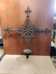 lot 39 image: Large cast iron Cross - candle holder