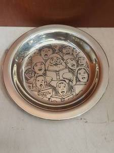lot 42 image: Franklin Mint - Sterling Silver - Limited Edition - 1972 Norman Rockwell