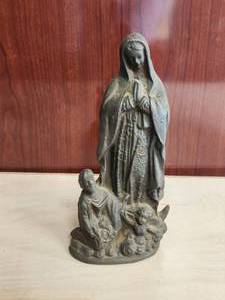 lot 8 image: Vintage solid cast iron statue of Our Lady of Guadalupe