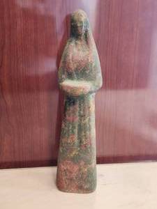 lot 18 image: Vintage Virgin Mary Statue