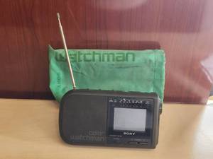 lot 20 image: Vintage Sony watchman