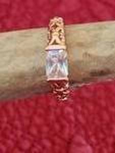 lot 74 image: Ring - 18k gp - sz. 5.5