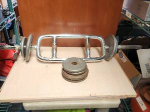 lot 133 image: Selection of metal weights and barbell