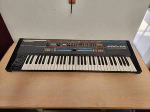 lot 139 image: Roland - Juno 106 - Programmable Polyphonic Synthesizer