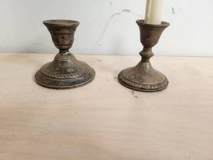 lot 164 image: Selection of 2 vintage sterling silver candlestick holders