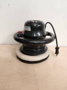 lot 168 image: 10 polisher buffer