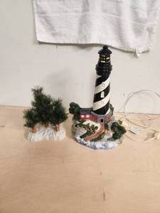 lot 190 image: Lighthouse - lights up - needs bulb
