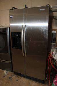 lot 11 image: KitchenAid Refrigerator 36Wx 32D x 70 Tall  Model KSRS25FTSS01