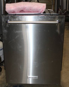 lot 8 image: KitchenAid Dishwasher Model KDTM404ESS3 24W x 27D x 34 Tall