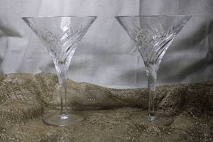 lot 26 image: Pair of Bombay Swirl Martini Glasses