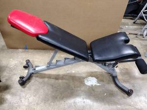 lot 14 image: Bowflex Workout Bench - Adjusts on both ends
