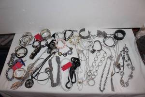 lot 62 image: Fashion Jewelry - mostly silver tones