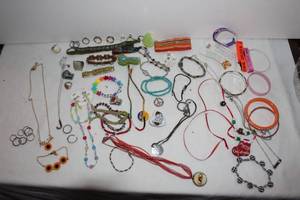 lot 71 image: Fashion Jewelry - rainbow of colors