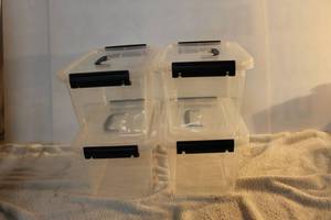 lot 78 image: Small Clear plastic totes