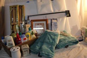 lot 80 image: Bathroom Lot Towel bars, lotions, rubber ducky print and more
