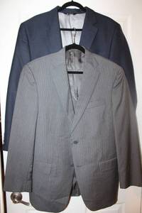 lot 91 image: Mens Clothes- Suit Jackets Hart Schaffner Marx 40R and Jos. A. Bank, see pictures