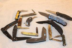 lot 124 image: Pocket Knives Kershaw, RG, True, Buck
