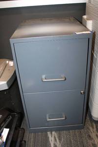lot 22 image: Locking 2-Drawer file cabinet with keys