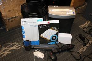 lot 21 image: Fellowes Paper Shredder, Black mesh waste bins, envelopes, power cord