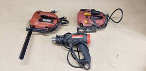 lot 34 image: Lot of 2 Jigsaws and 1 Heat Gun