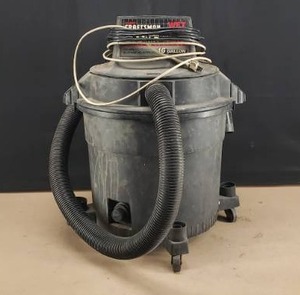 lot 52 image: Craftsman 16 Gallon 5HP WetDry Vac, Tested