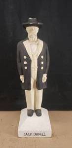 lot 101 image: Jack Daniels Promotional Statue, Approx 32 Tall