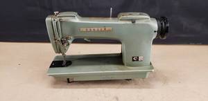lot 113 image: Consew Model 220 Industrial Sewing Machine, Model 220, Tested